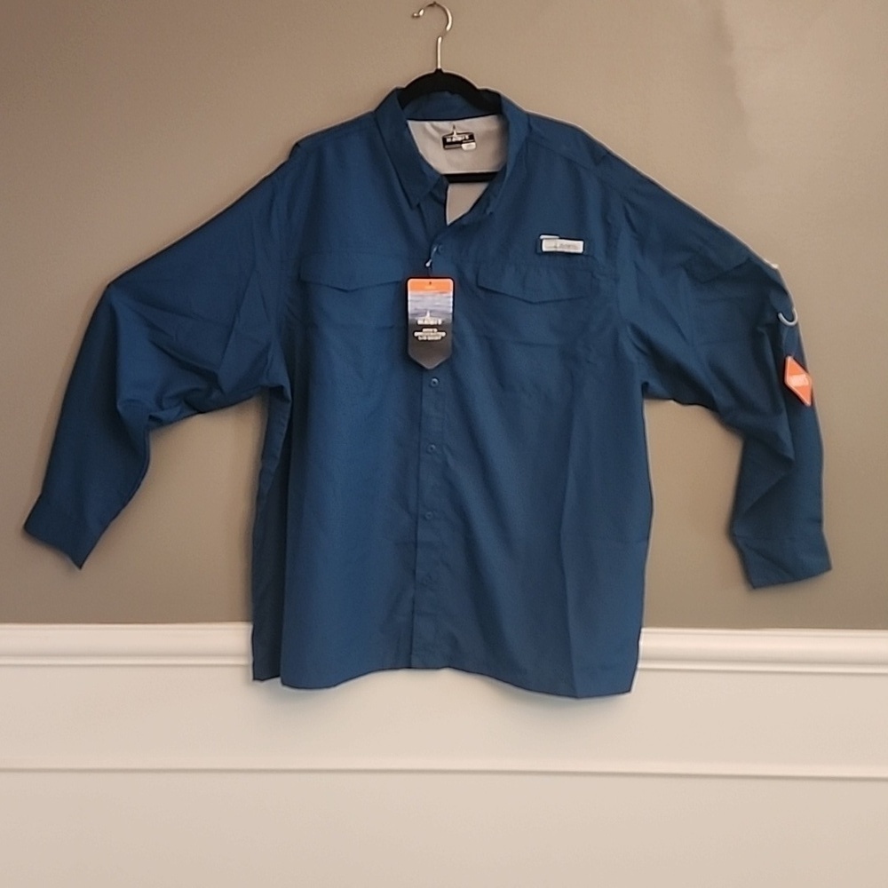 NWT Habit Mens Breakwater Long Sleeved shirt